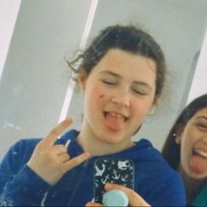 Meet your Posher, Avery